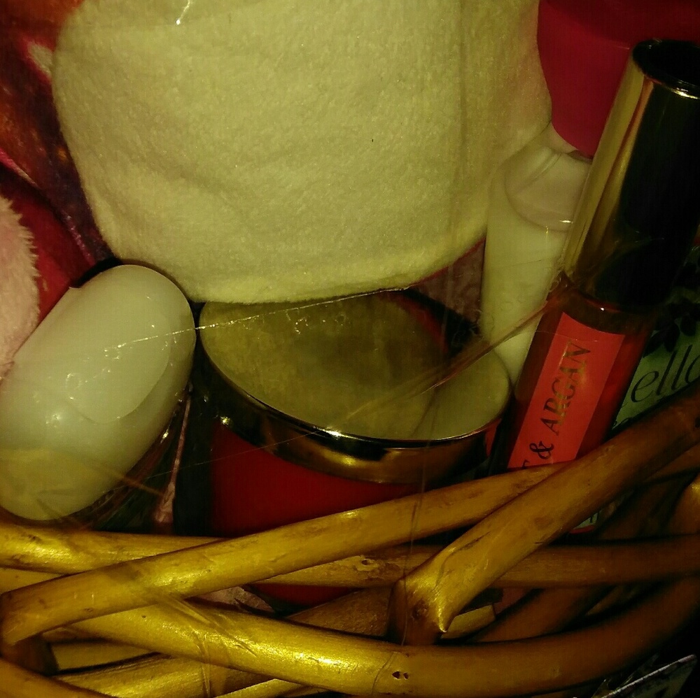 Basket - Picture 5 of 5